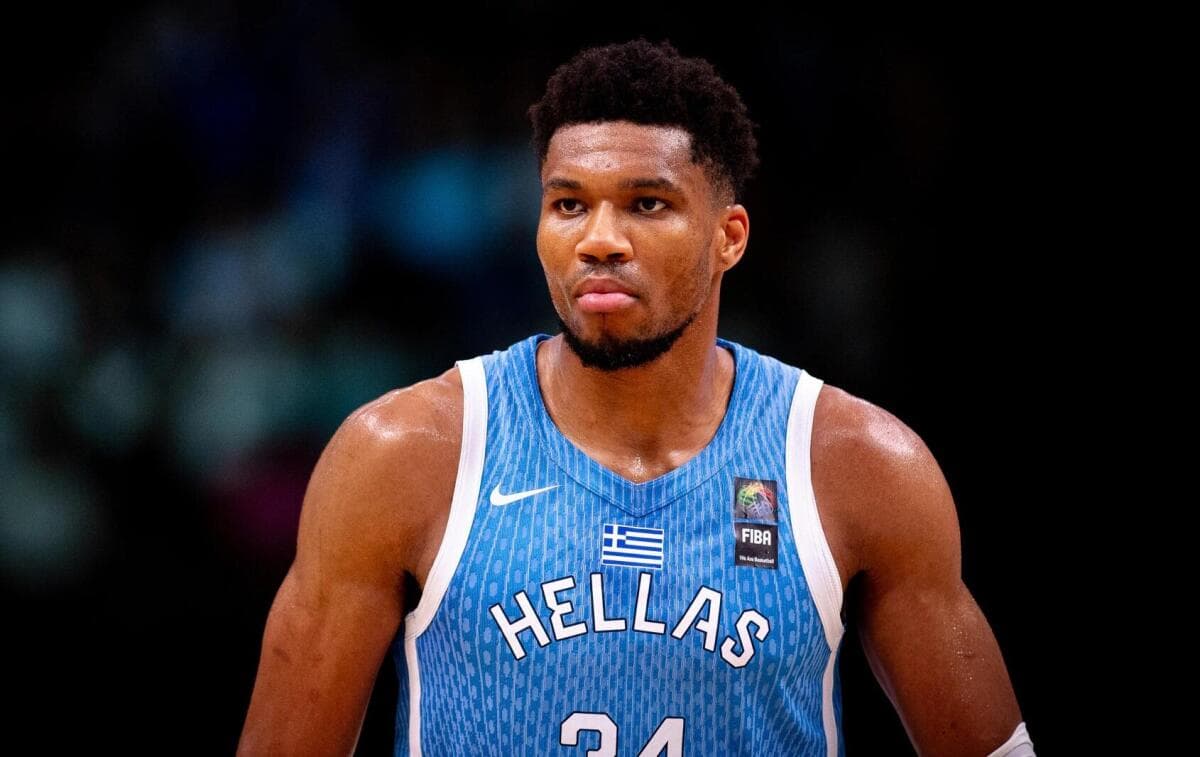Giannis Antetokounmpo menyatakan kesediaannya untuk bermain bagi Yunani pada jendela pertandingan FIBA ​​bulan Agustus.