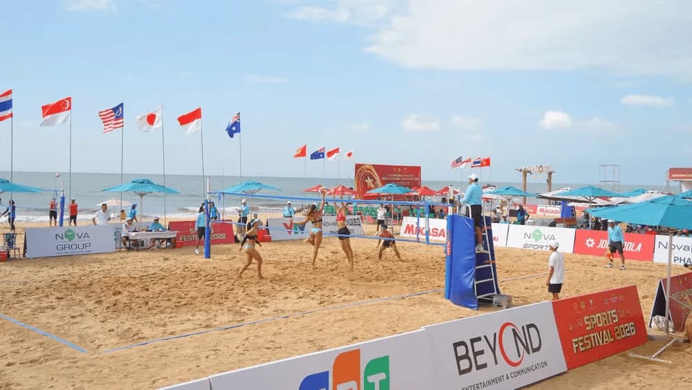 Enam belas tim akan berpartisipasi dalam Turnamen Bola Voli Pantai Internasional Wanita 2026.