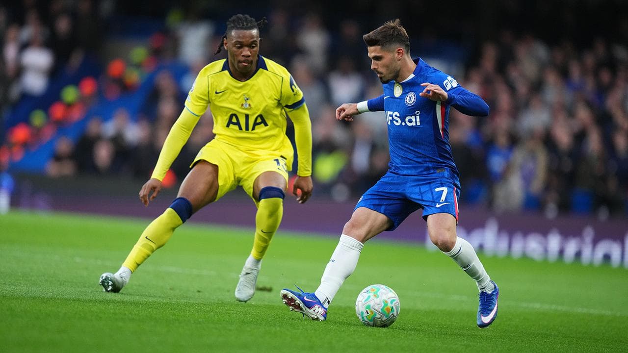 Chelsea meraih tiga poin penuh setelah menang tipis 2-1 di Pekan ke-37