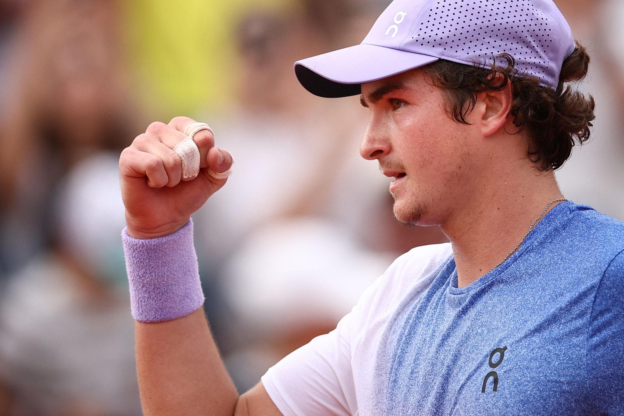 João Fonseca Guncang Dunia Tenis, Singkirkan Novak Djokovic dalam Pertarungan Epik di French Open 2026