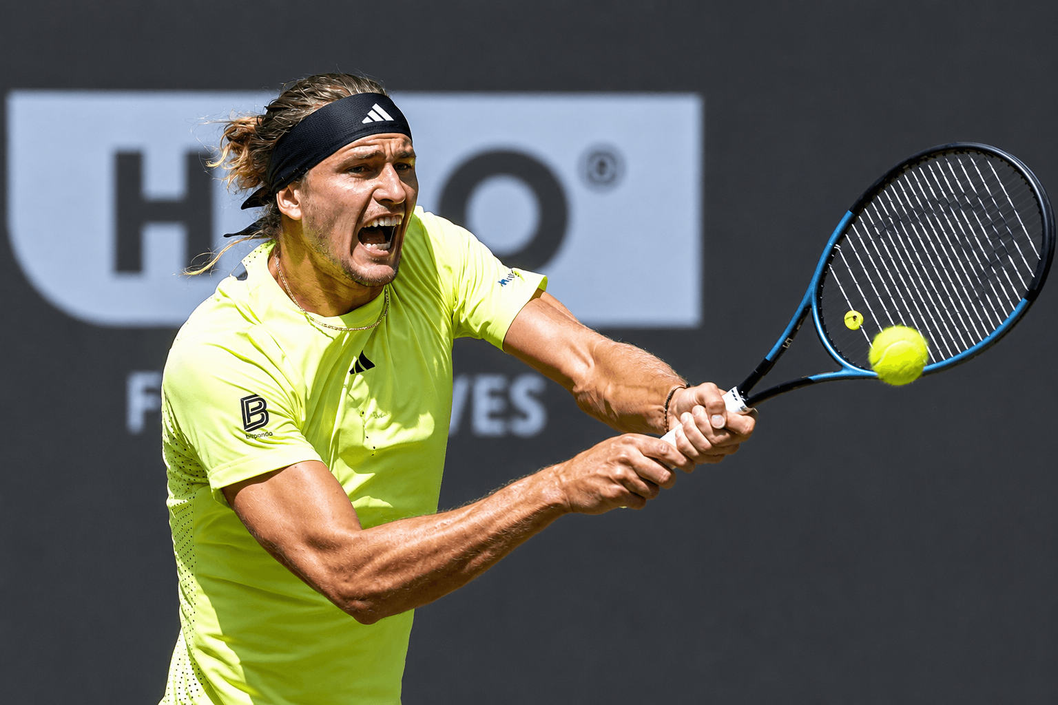 Zverev Kian Percaya Diri, Tiket Semifinal Halle Open Berhasil Diamankan
