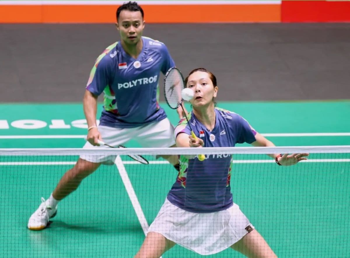Pada turnamen China Open 2026, pasangan ganda campuran Indonesia, Rehan Naufal Kusharjanto dan Gloria Emanuelle Widjaja, tersingkir di babak 16 besar.