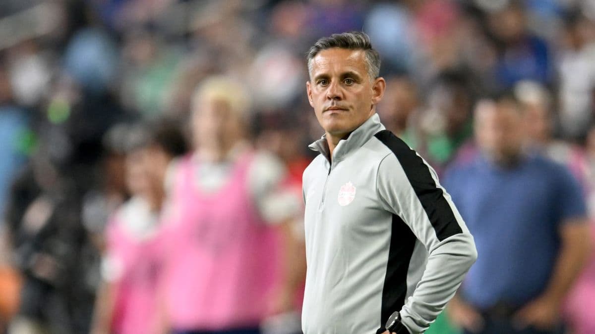 Herdman Amati Potensi Pemain Muda Persija