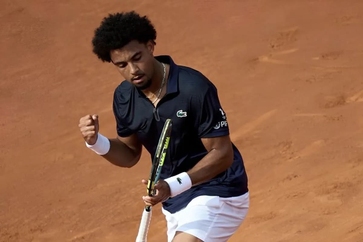 Arthur Fils Absen di Roland Garros 2026, Cedera Gagalkan Mimpi Tampil di Kandang Sendiri