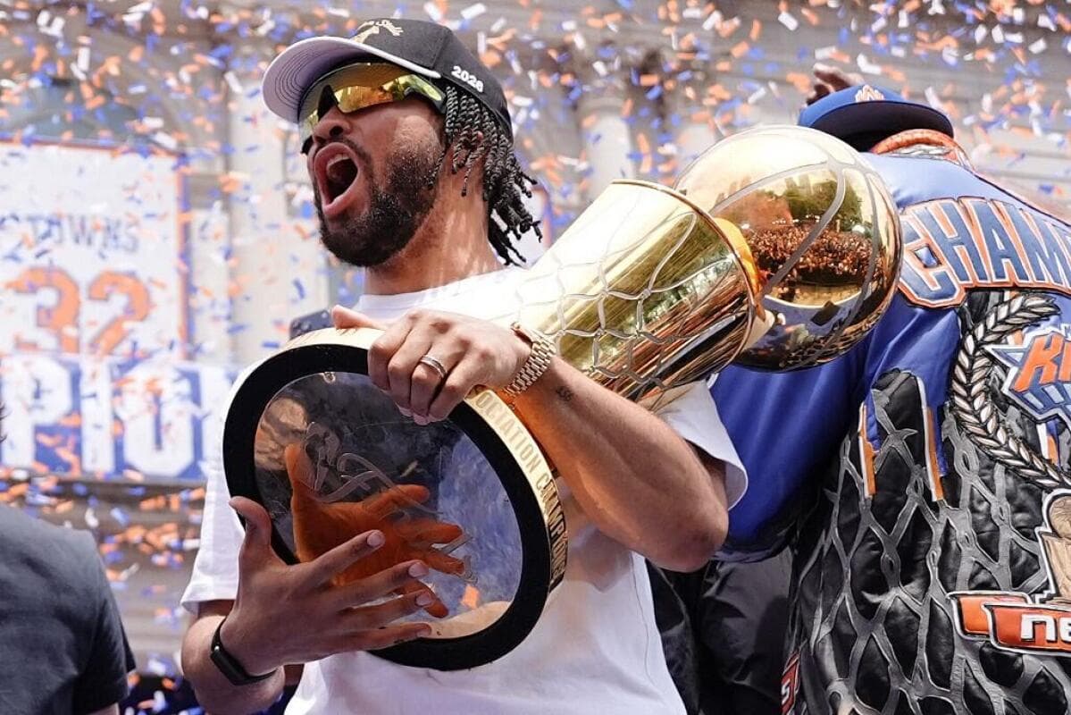 Koleksi Trofi Jalen Brunson Musim Ini