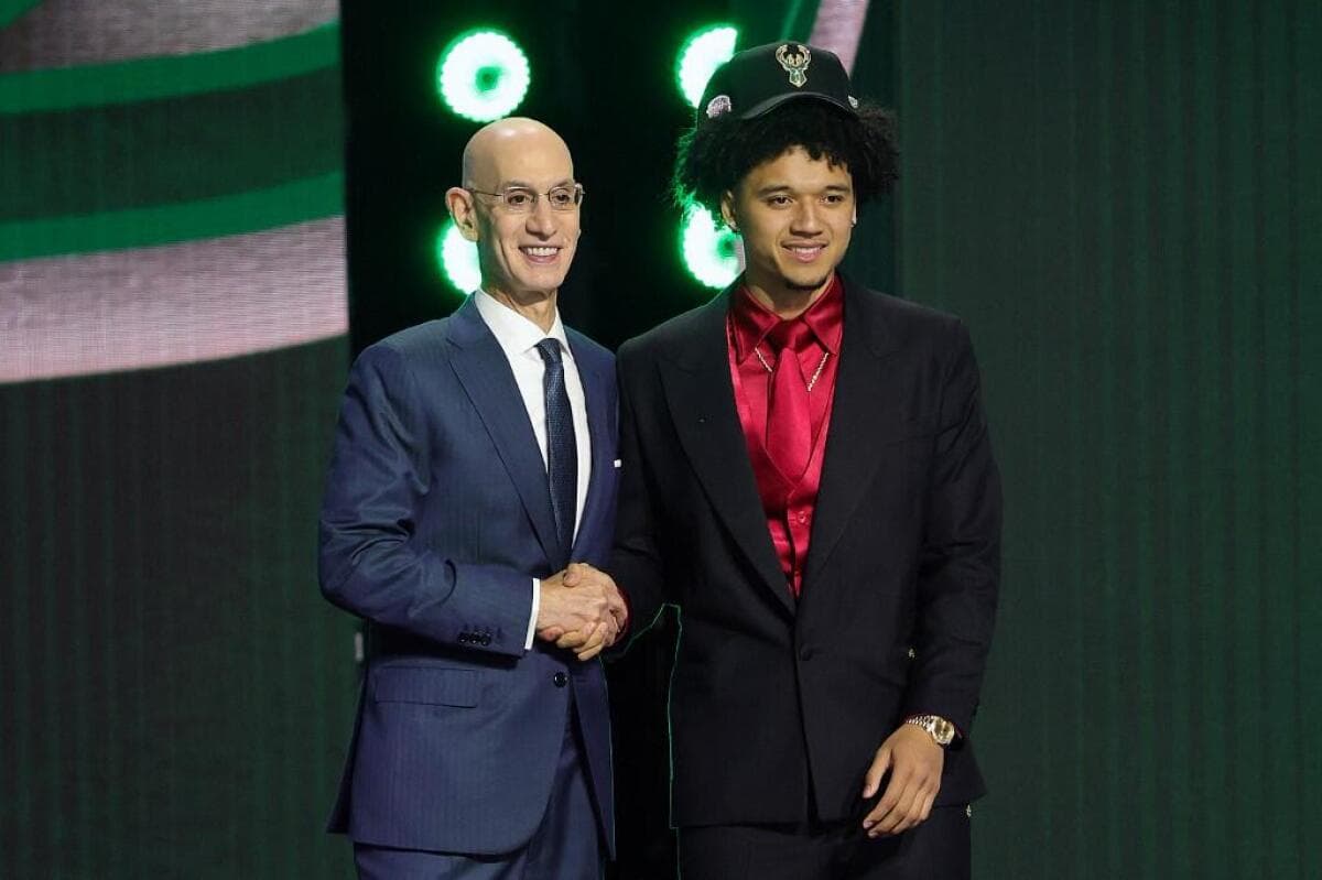 Setelah melepas Giannis Antetokounmpo, Milwaukee Bucks dengan cepat mengalihkan perhatian mereka ke Draft NBA 2026.