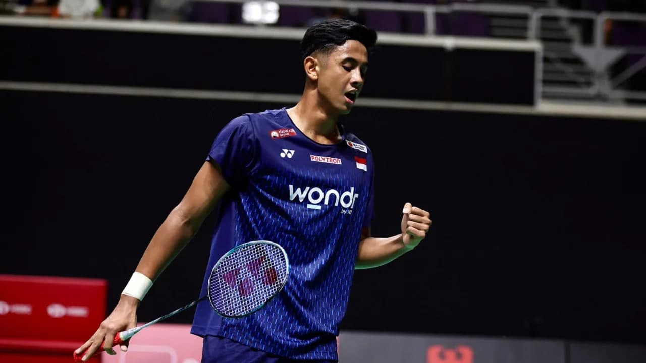 Alwi Farhan tetap percaya diri meskipun menghadapi tantangan melawan Shi Yu Qi di babak 16 besar Singapore Open 2026.